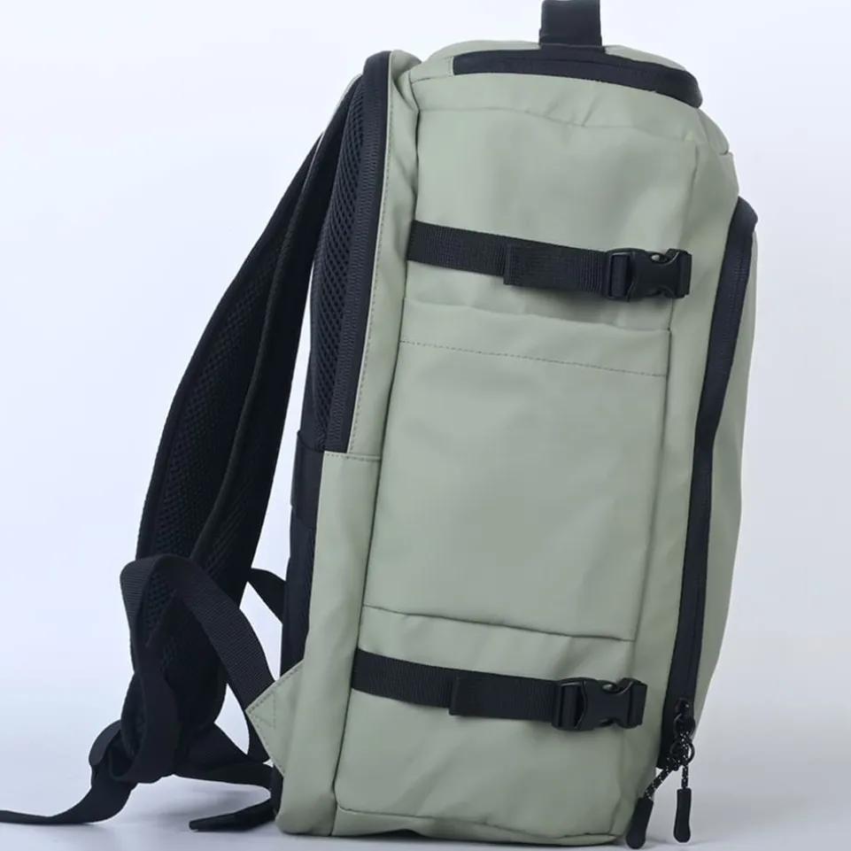 Bench Chamonix Lite Cabin Bag Kabinengepäck 20 L BAG-NO-71-OLIVE