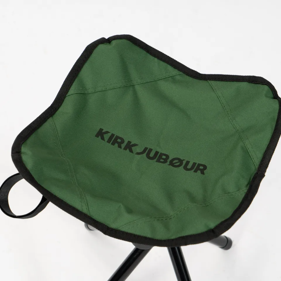 KIRKJUBØUR® "Freydis" klappbarer Vierbein Outdoor Hocker grün